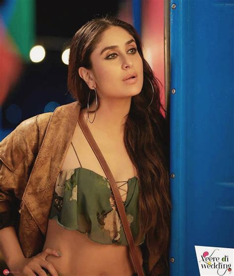 kareena kapoor ke sexy video|4,650 Kareena Kapoor Images Stock Photos & High。